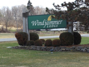 Windjammer Lodge